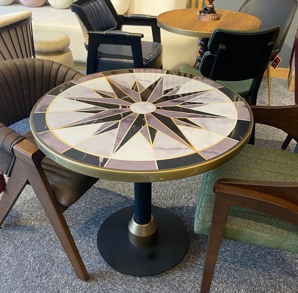 Pusula Yıldızı Desenli Premium Otel Masası