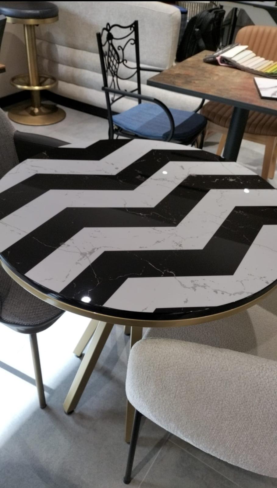 Şevron Mermer Yuvarlak Cafe Masası